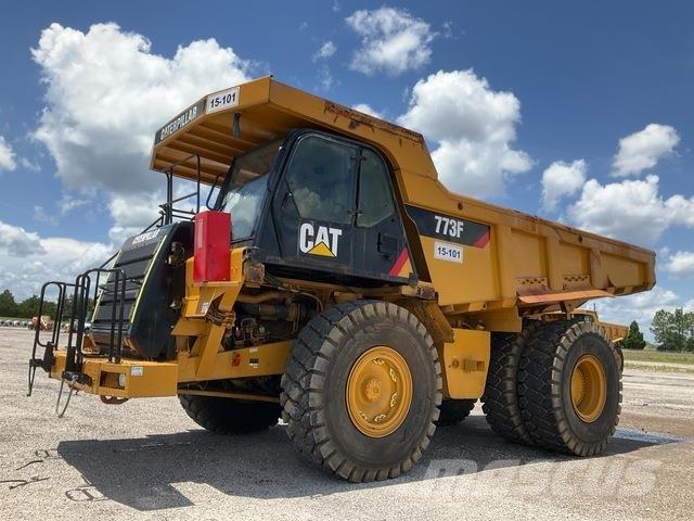 CAT 773F Tombereau articulé
