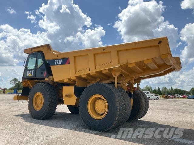 CAT 773F Tombereau articulé