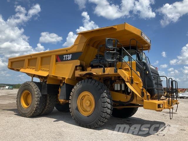 CAT 773F Tombereau articulé