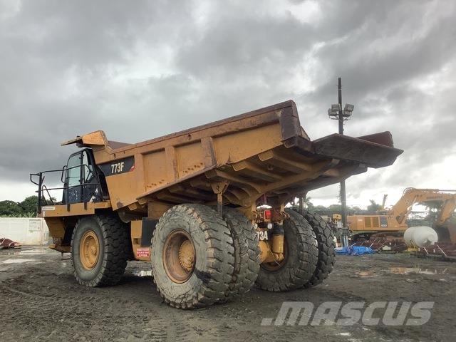 CAT 773F Tombereau articulé