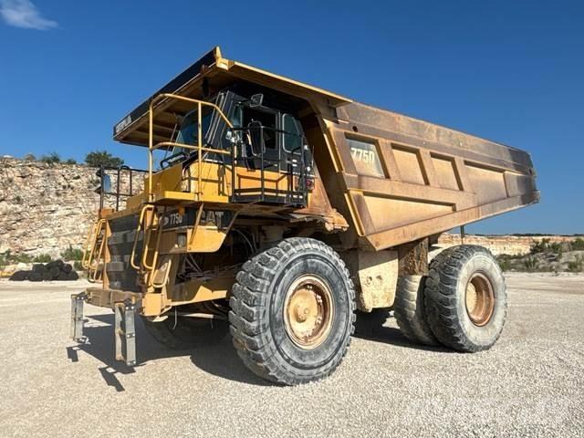 CAT 775D Tombereau articulé