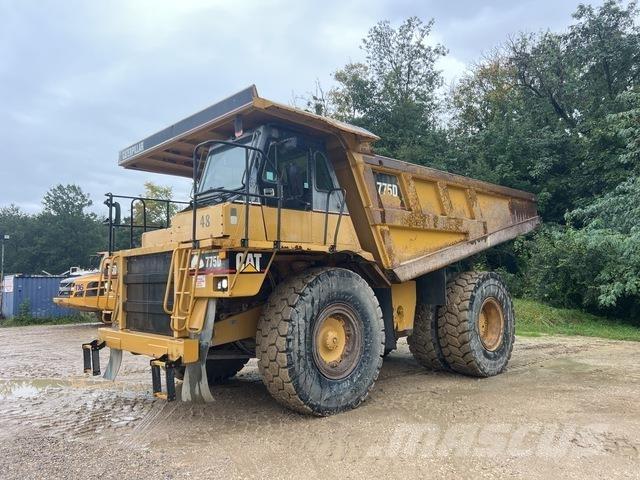 CAT 775D Tombereau articulé