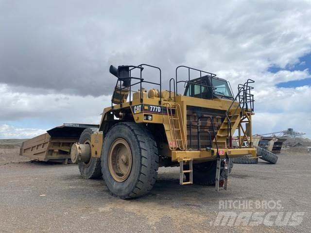 CAT 777D Tombereau articulé