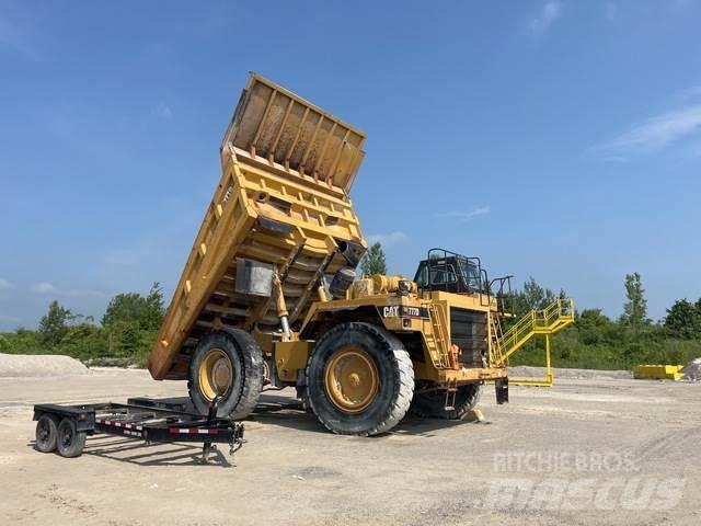 CAT 777D Tombereau articulé