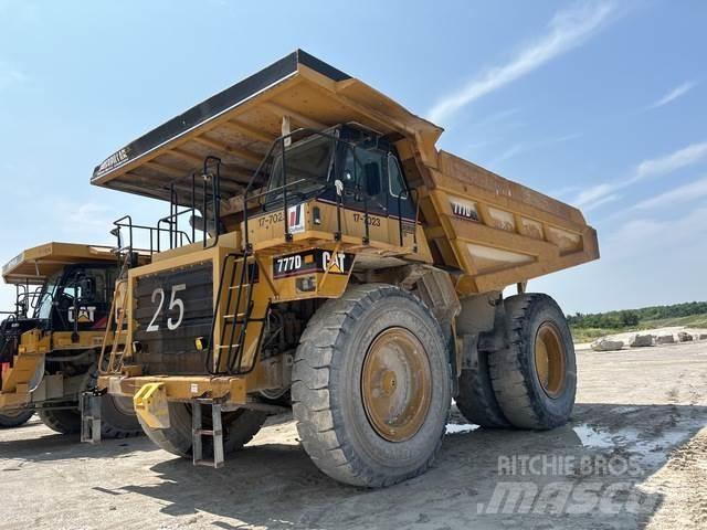 CAT 777D Tombereau articulé