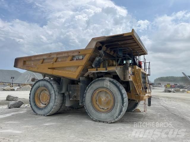 CAT 777D Tombereau articulé