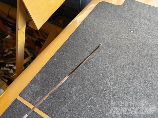 CAT 777E Tombereau articulé