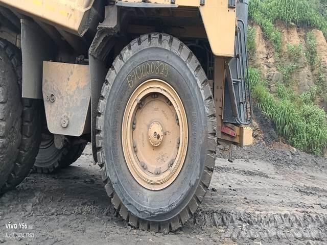 CAT 777E Tombereau articulé