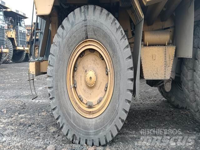CAT 777E Tombereau articulé