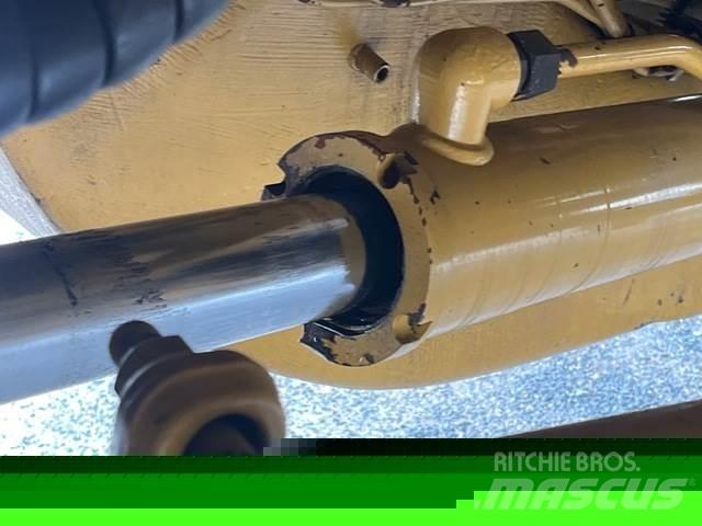 CAT 777G Tombereau articulé