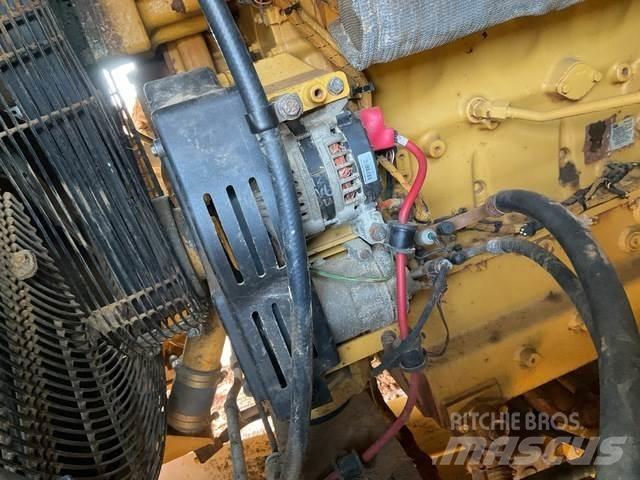 CAT 777G Tombereau articulé