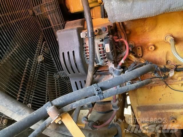 CAT 777G Tombereau articulé