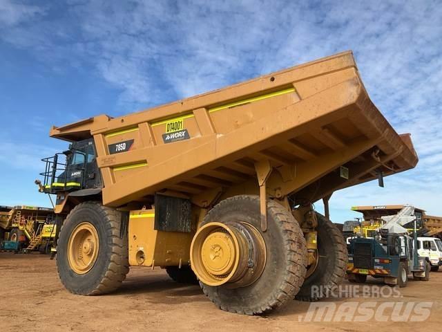CAT 785D Tombereau articulé