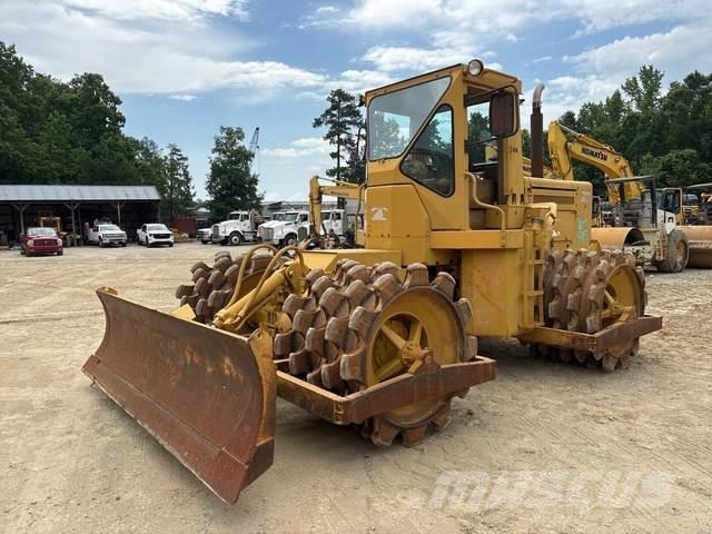 CAT 815 Compacteur de sol