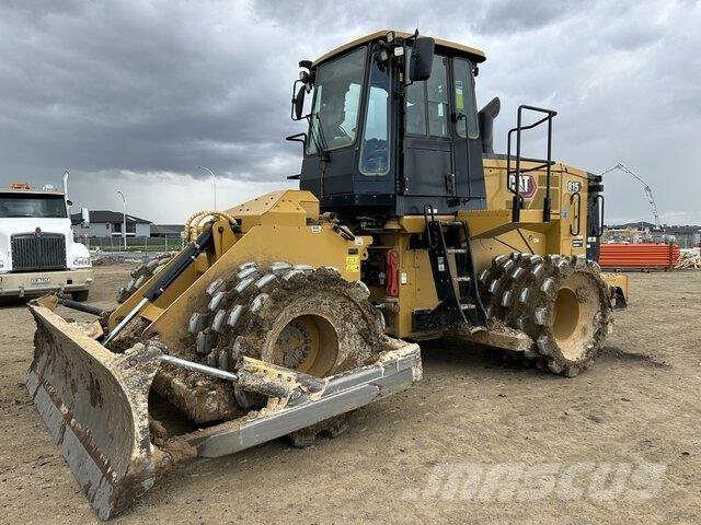 CAT 815 Compacteur de sol