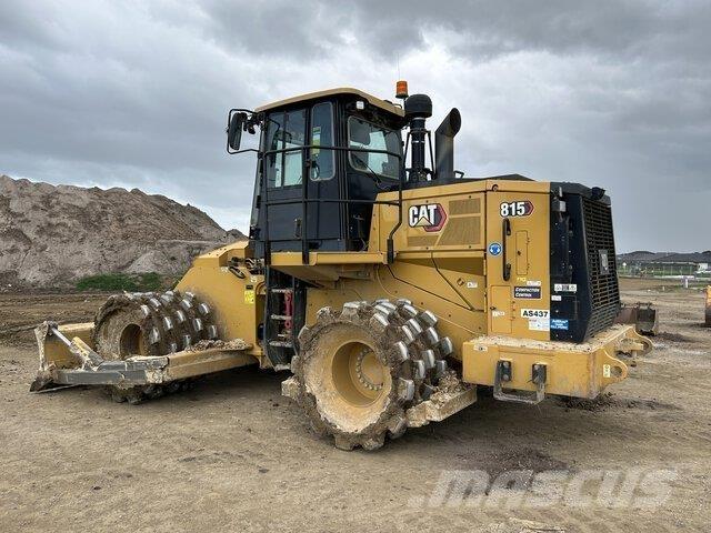 CAT 815 Compacteur de sol