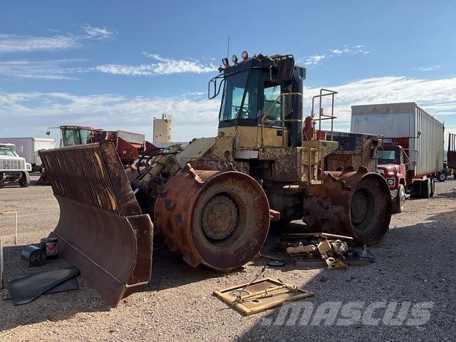 CAT 826C Compacteur de sol