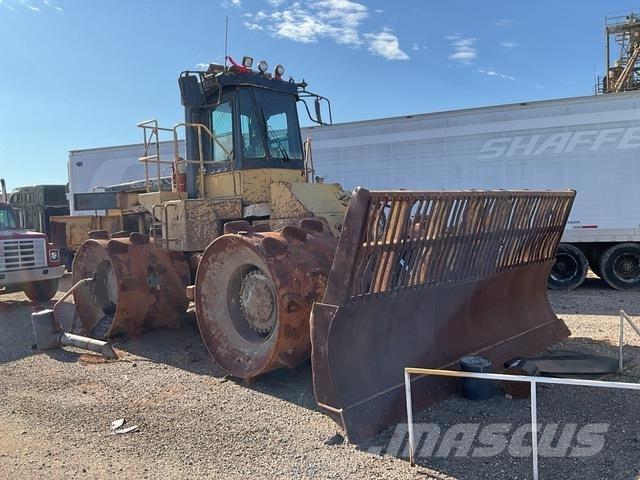 CAT 826C Compacteur de sol