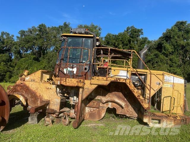 CAT 826G Compacteur de sol