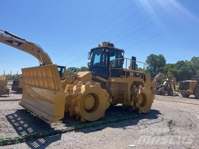 CAT 826H Compacteur de sol