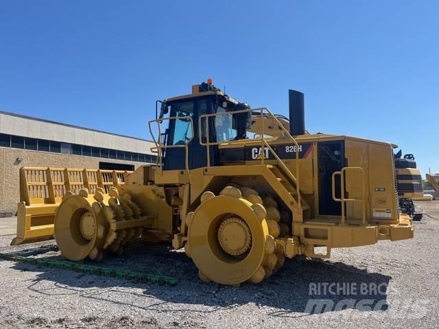 CAT 826H Compacteur de sol