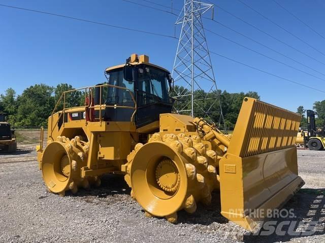 CAT 826H Compacteur de sol