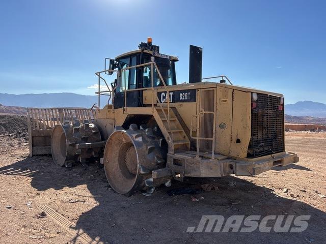 CAT 826H Compacteur de sol