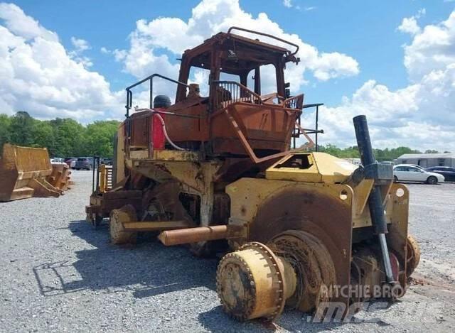 CAT 826K Compacteur de sol