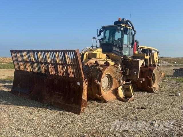 CAT 836G Compacteur de sol