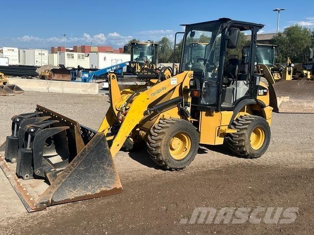 CAT 903C2 Chargeuse sur pneus