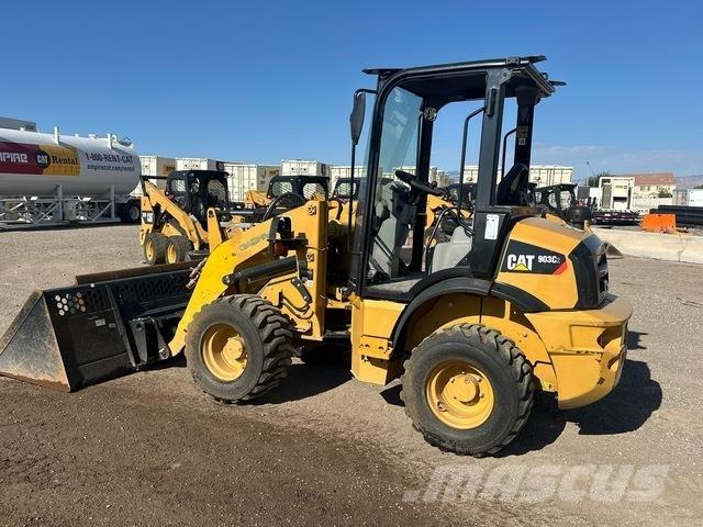 CAT 903C2 Chargeuse sur pneus