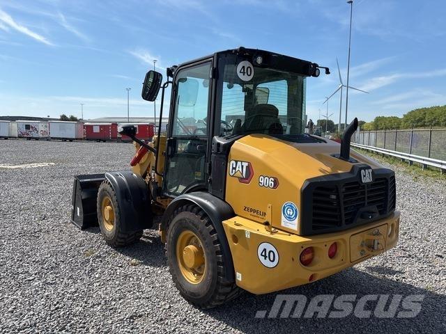 CAT 906 Chargeuse sur pneus