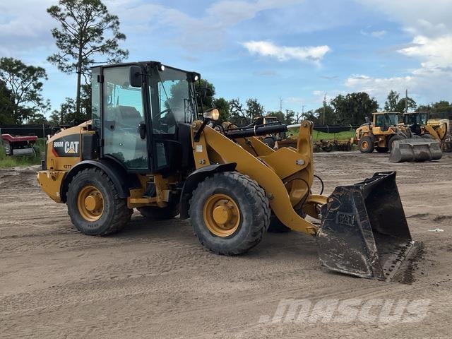 CAT 906M Chargeuse sur pneus