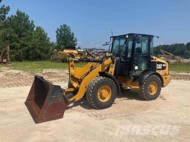 CAT 906M Chargeuse sur pneus