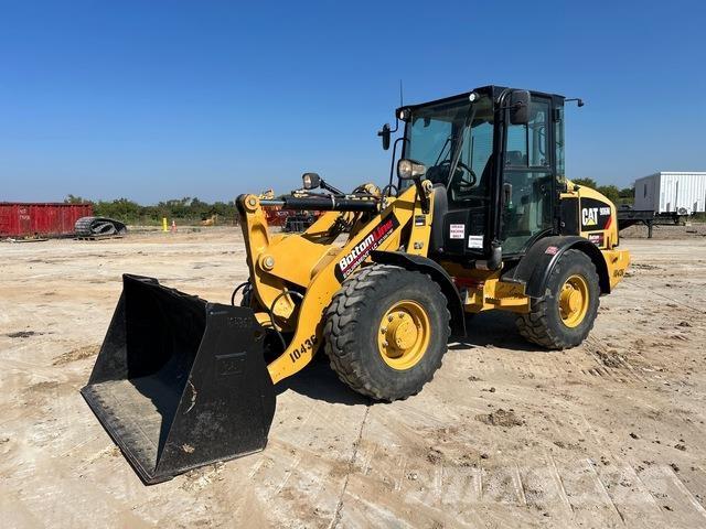 CAT 906M Chargeuse sur pneus