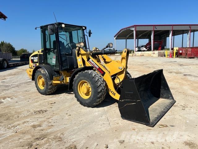 CAT 906M Chargeuse sur pneus