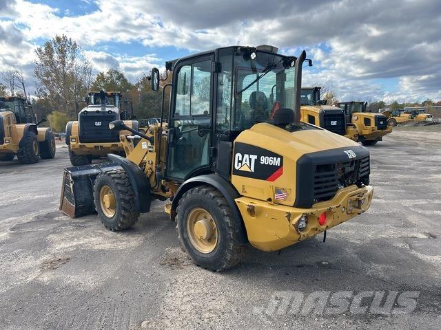 CAT 906M Chargeuse sur pneus