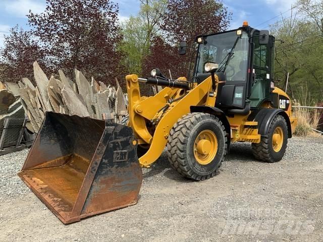 CAT 907H Chargeuse sur pneus