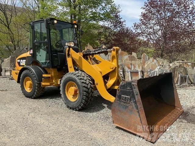 CAT 907H Chargeuse sur pneus