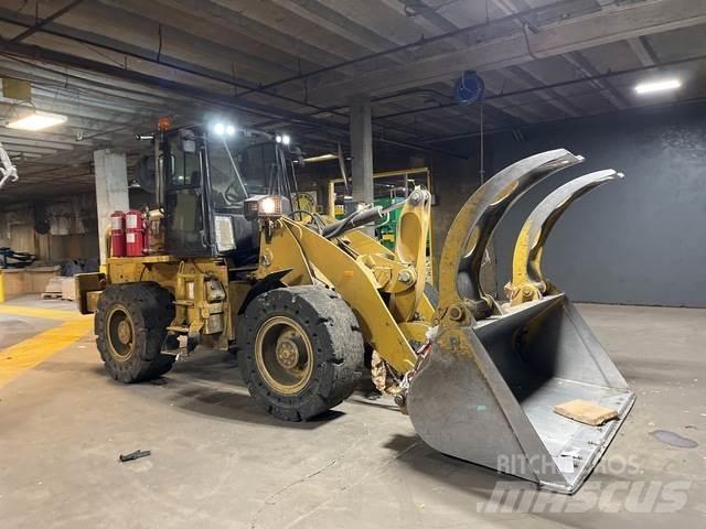 CAT 920 Chargeuse sur pneus