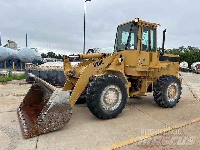 CAT 926E Chargeuse sur pneus