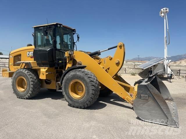 CAT 926M Chargeuse sur pneus