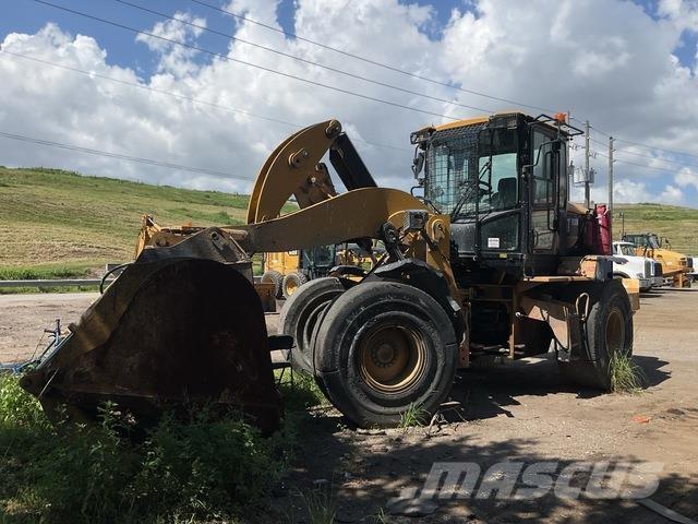 CAT 930M Chargeuse sur pneus