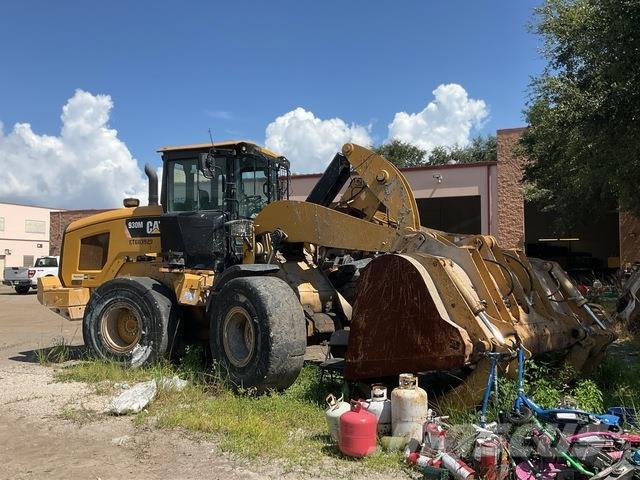 CAT 930M Chargeuse sur pneus