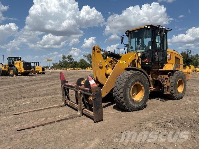 CAT 930M Chargeuse sur pneus