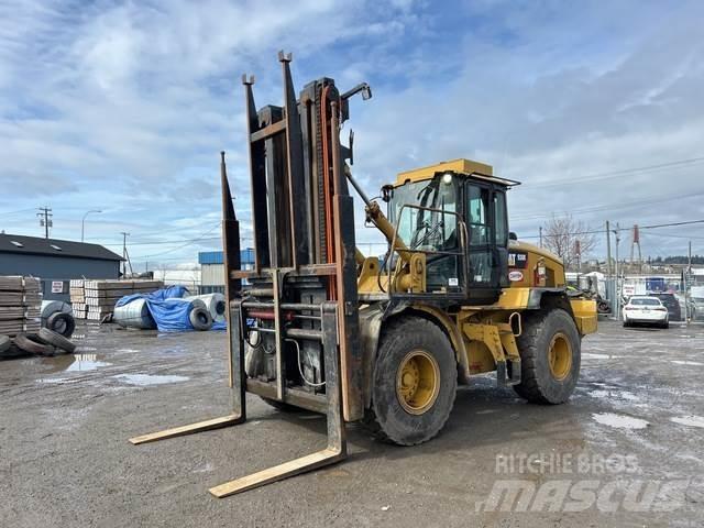 CAT 938K Chariot tout terrain