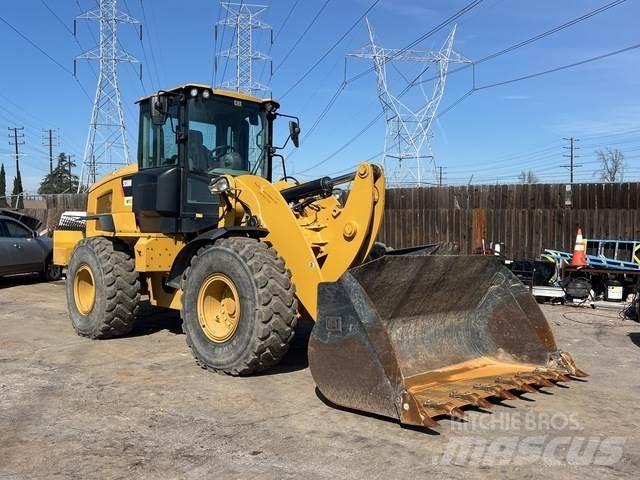 CAT 938M Chargeuse sur pneus