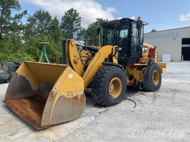 CAT 938M Chargeuse sur pneus