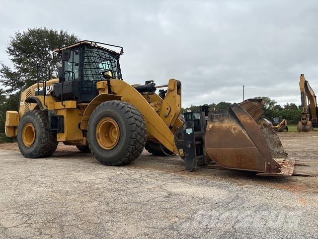 CAT 962M Chargeuse sur pneus