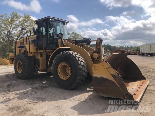 CAT 966 Chargeuse sur pneus